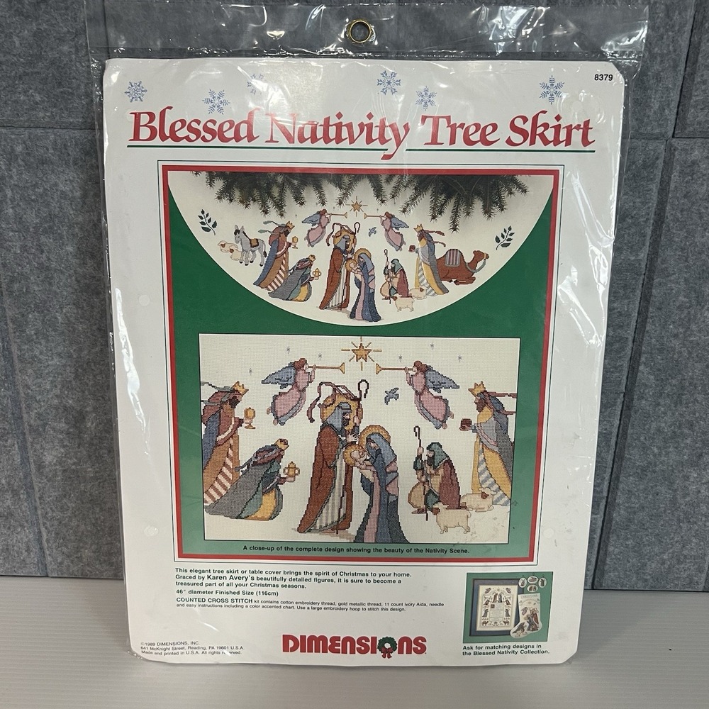 1989 Dimensions Counted Cross Stitch Christmas Tree Skirt Nativity #8379 Sealed